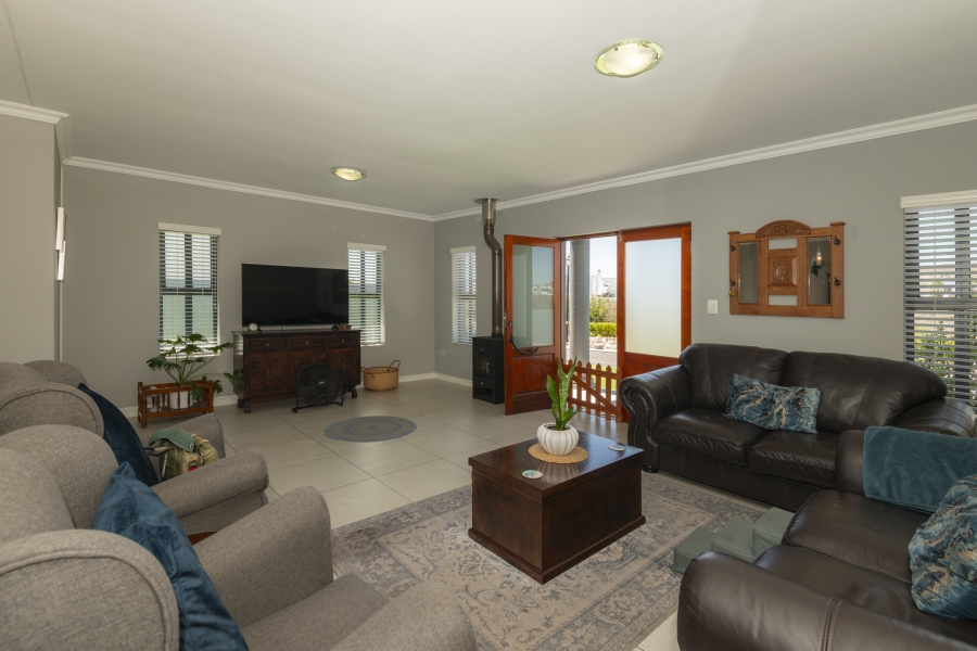 4 Bedroom Property for Sale in Calypso Beach Western Cape